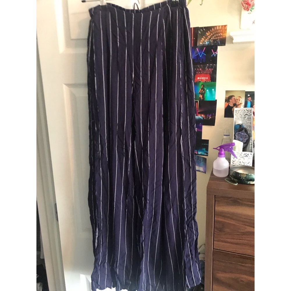 Isalis Navy Pinstriped WideLeg Flowy Pants